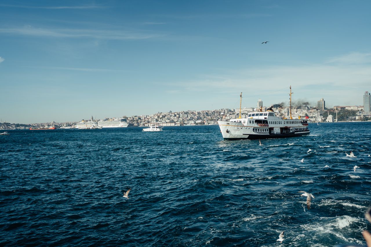Ferry to the U.S. Virgin Islands: Routes, Costs & Island-Hopping Guide (2026)